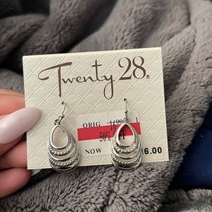 *NWT* Twenty 28 Earrings